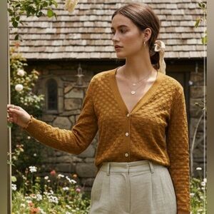 Madewell Chess Check Classic V-Neck Cardigan. Excellent condition. Size XS.